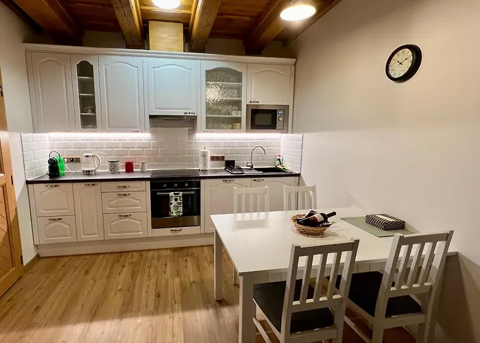 Apartman 8, Jezerné Velké Karlovice